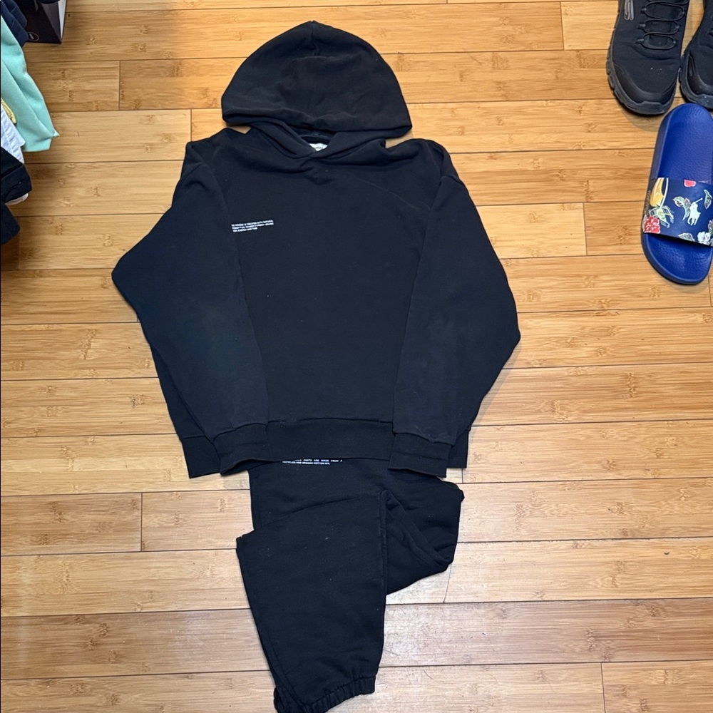 PANGAIA women’s Black Fleece Hoodie & Jogger Set